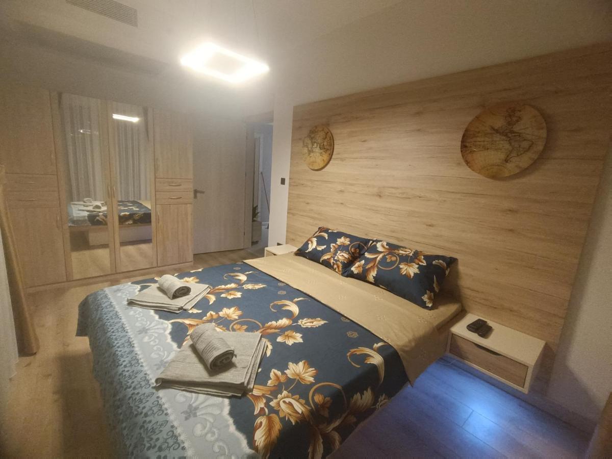 19Th & 18Th Floor Secure Apartments With Pool & Fitness & Parking Included In Price Skopje Exterior photo