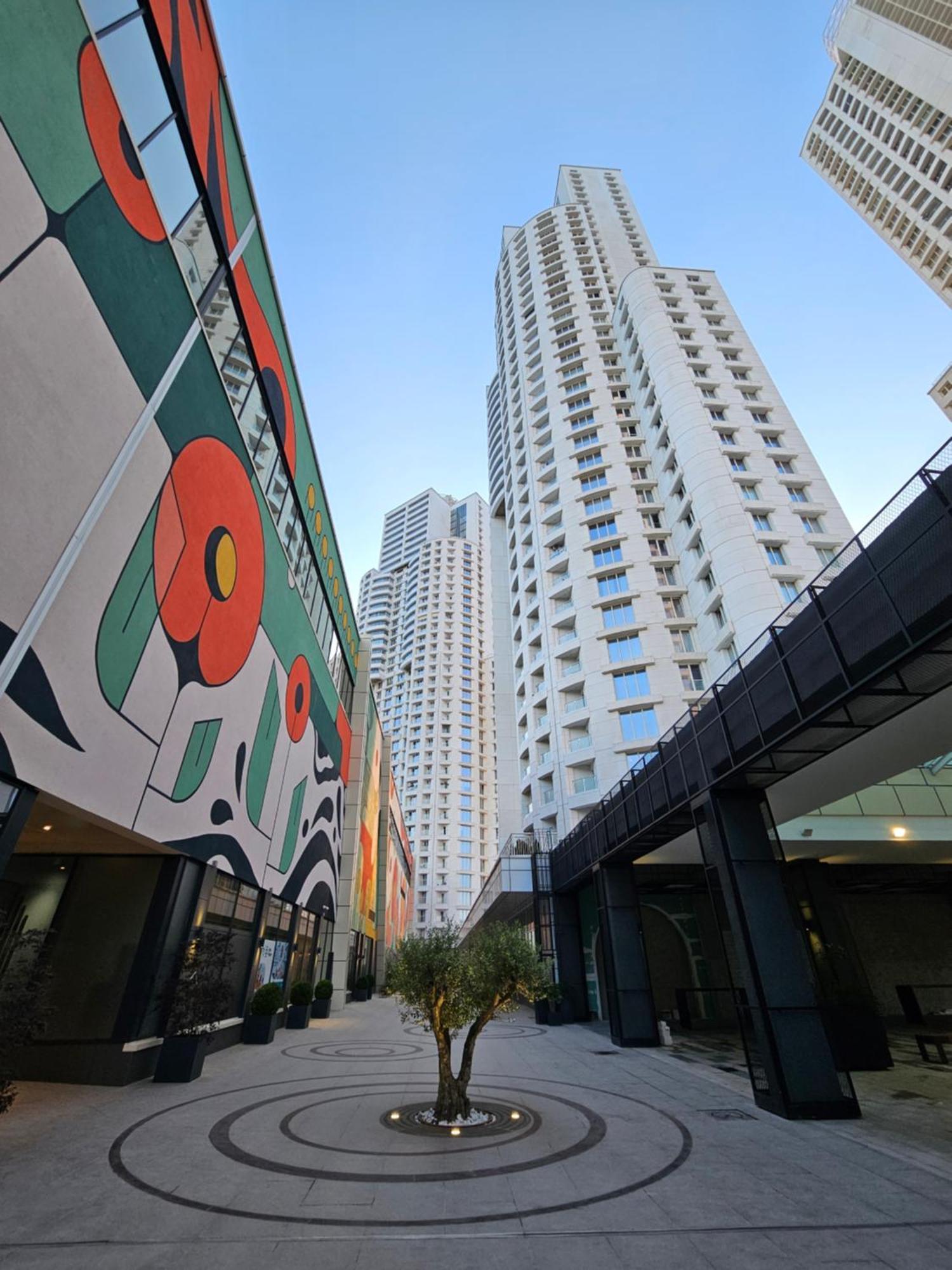 19Th & 18Th Floor Secure Apartments With Pool & Fitness & Parking Included In Price Skopje Exterior photo